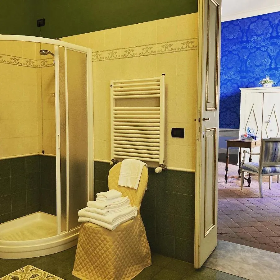 Nocleg ze śniadaniem Bed and Breakfast Palazzo Tucci Residenza D'Epoca Lukka