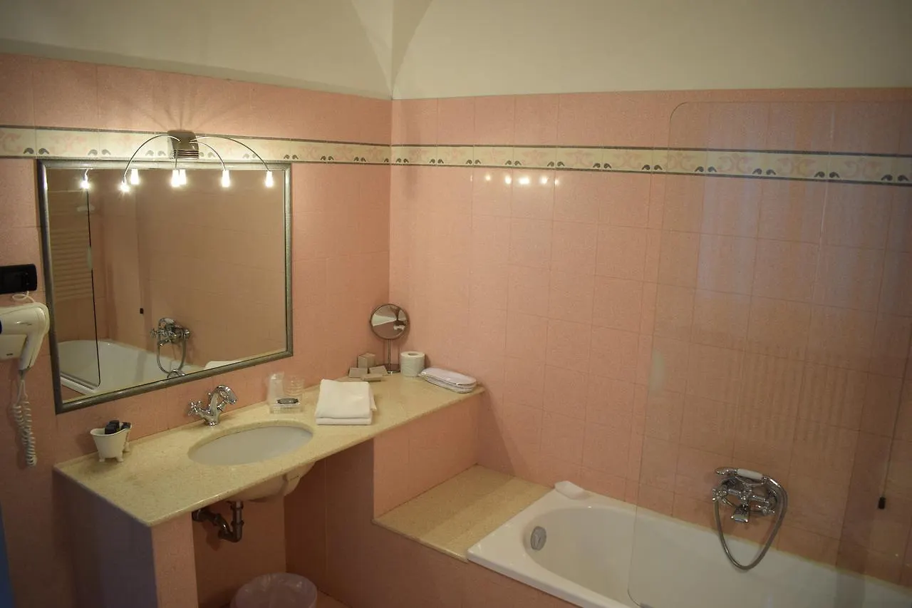 Nocleg ze śniadaniem Bed and Breakfast Palazzo Tucci Residenza D'Epoca Lukka