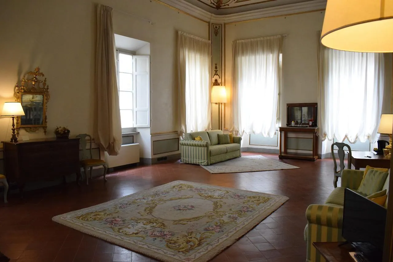 Bed and Breakfast Palazzo Tucci Residenza D'Epoca Lukka 4*,